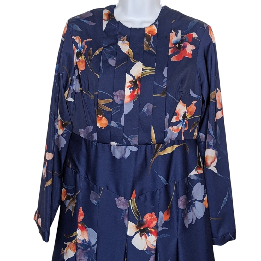 Elegant Floral Long Sleeve Dress - Picture 2 of 12